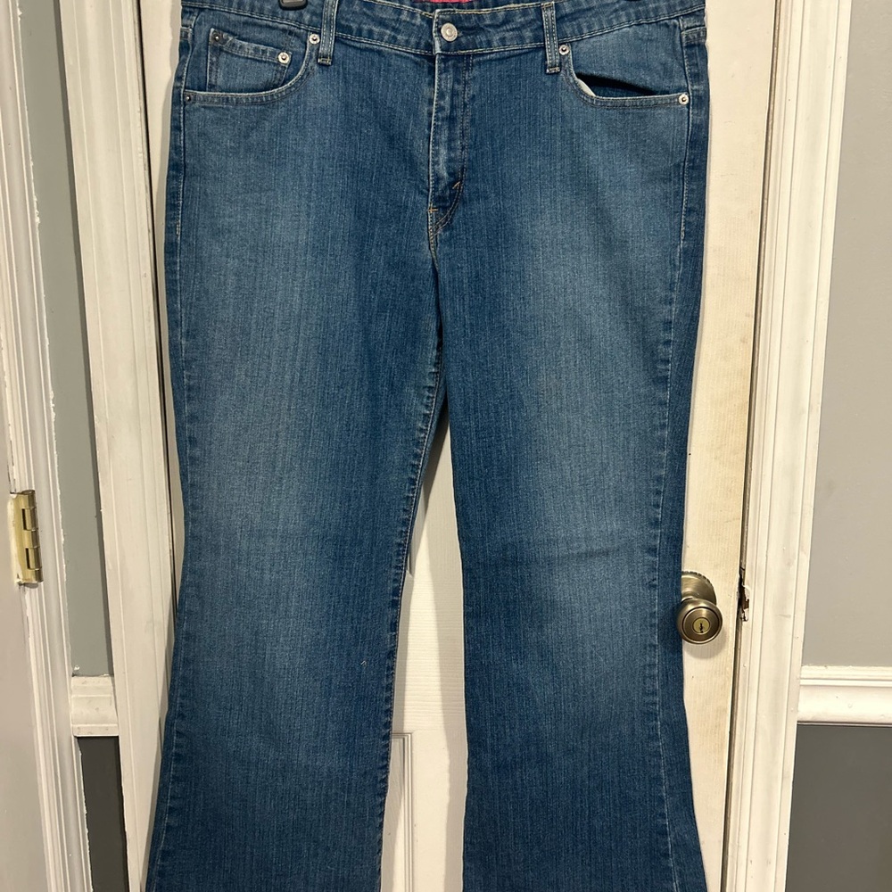 Levi's Women's Flare Jeans in Blue